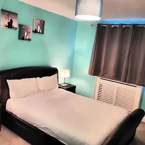Lovely 2- Bedroom In Apartment Belfast